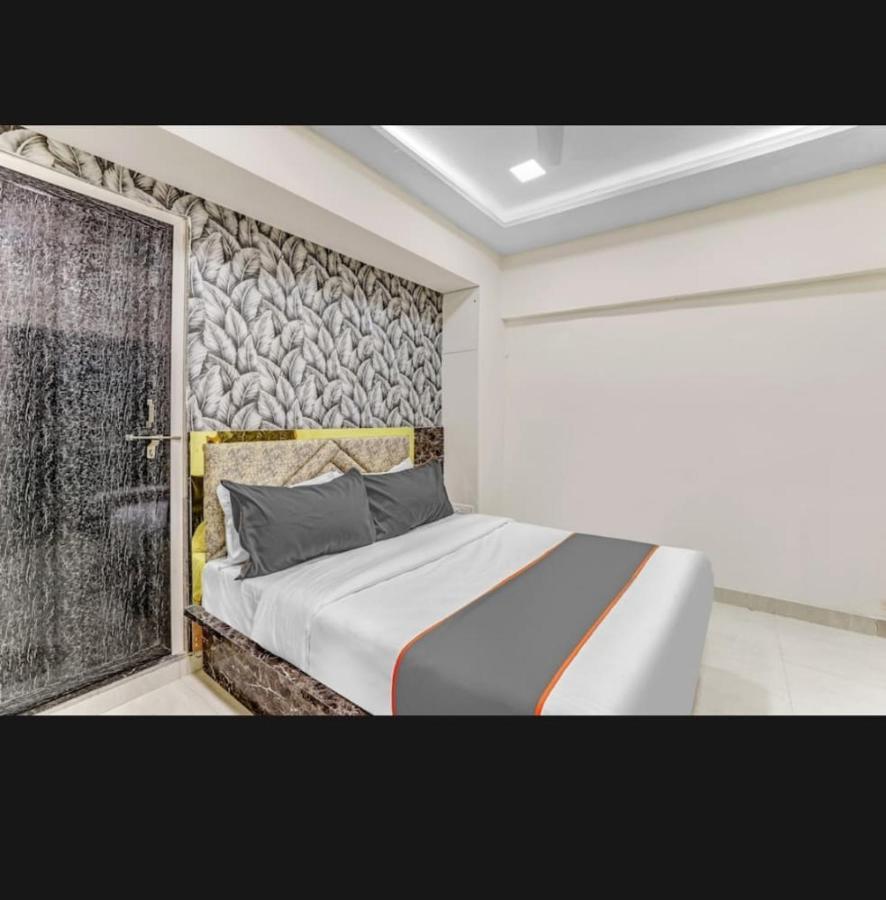 Hotel Bhavya Residency อาเมดาบัด ภายนอก รูปภาพ