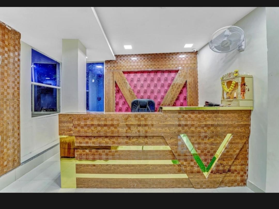Hotel Bhavya Residency อาเมดาบัด ภายนอก รูปภาพ