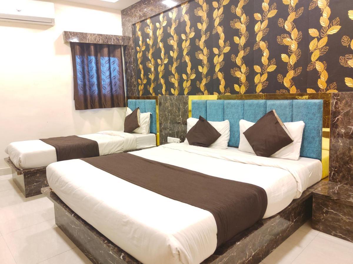 Hotel Bhavya Residency อาเมดาบัด ภายนอก รูปภาพ